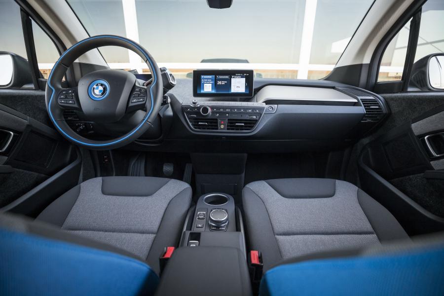 Торпедо BMW i3s (I01) 2017 года  (NA) (фото 31 из 40)